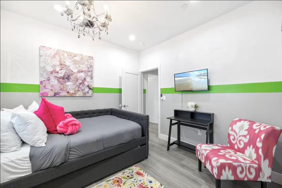 Apartment E- Classy Noho Oasis 2-units, U-studios 15m