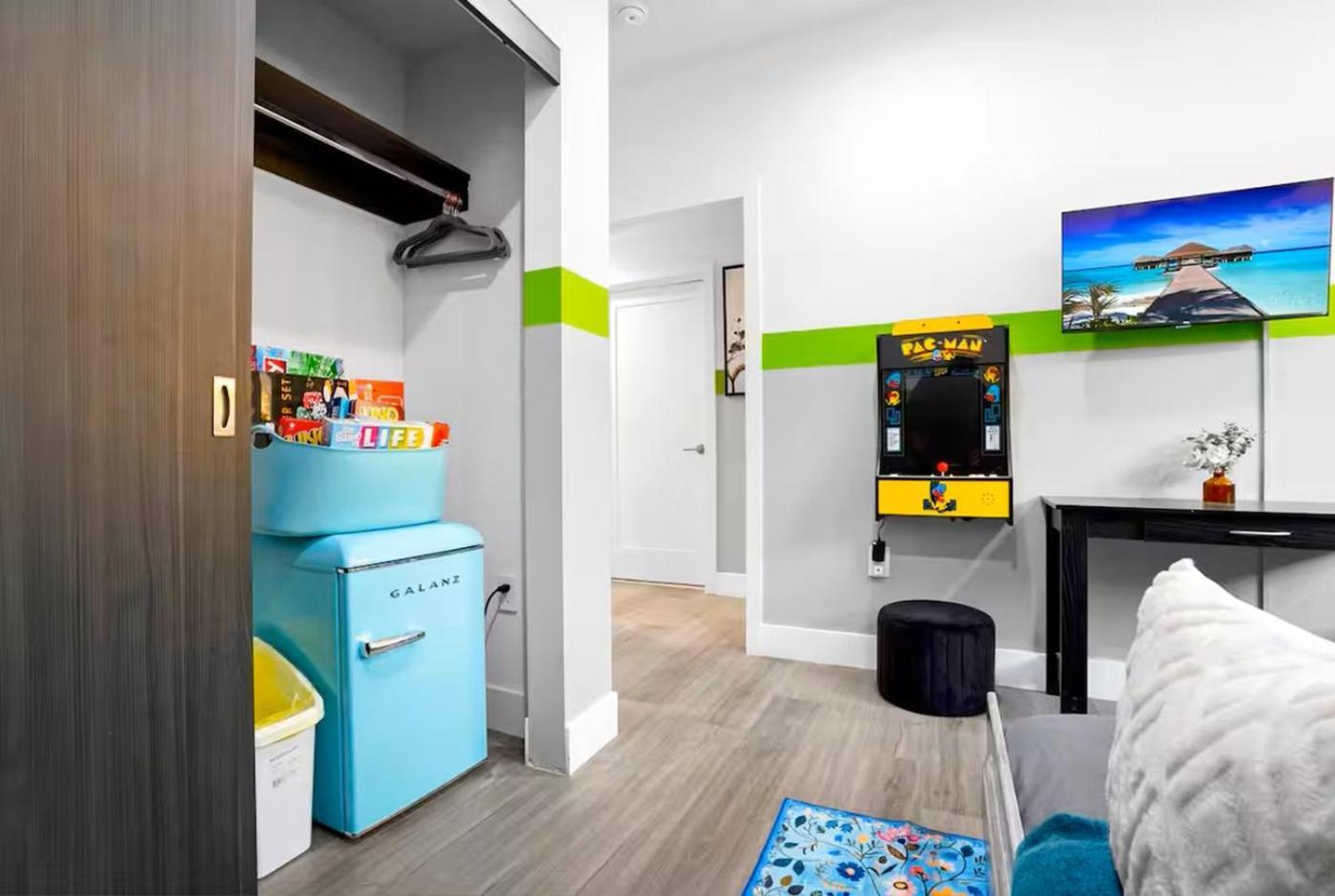 Apartment E- Classy Noho Oasis 2-units, U-studios 15m *